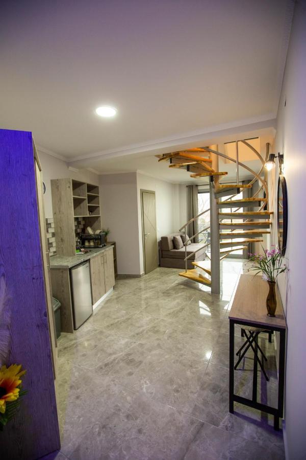 Artemida Suites Hanioti Bagian luar foto